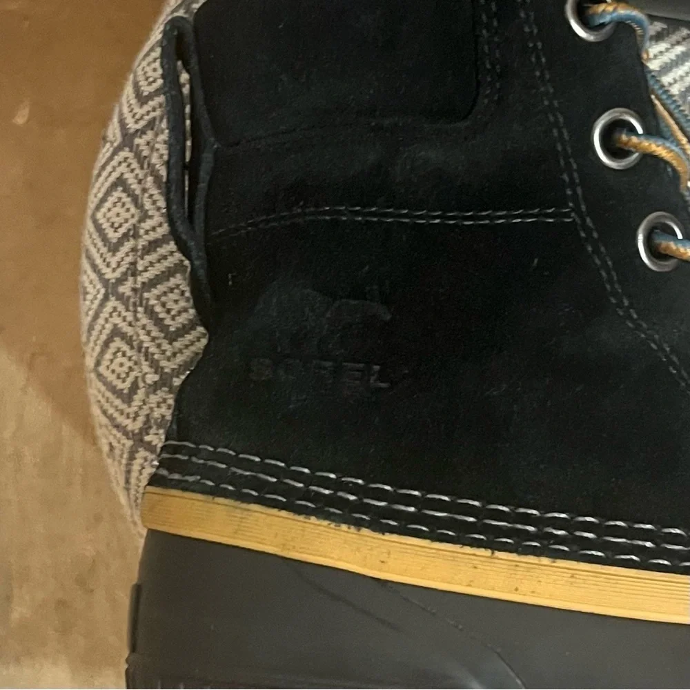 Sorel Cheyanne II Black Waterproof Winter Snow Duck Boot Youth Size 4